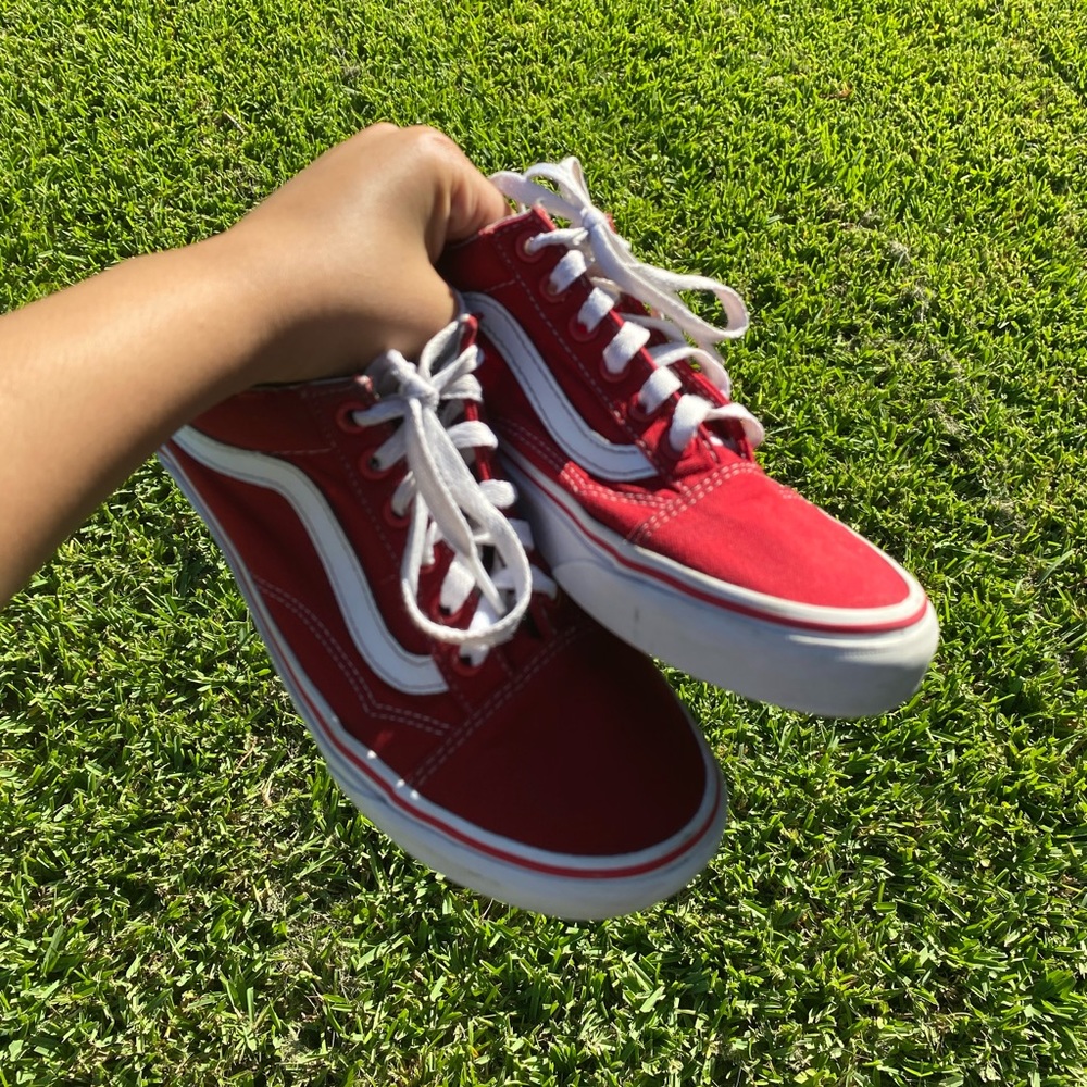 red oldskool vans